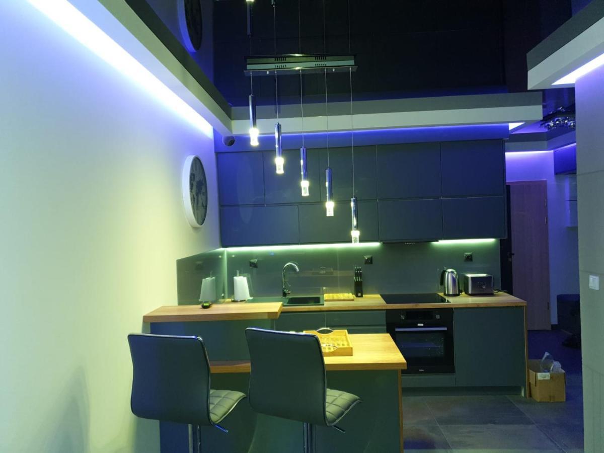Apartament Skarbowa 1& Parking Лешно Экстерьер фото
