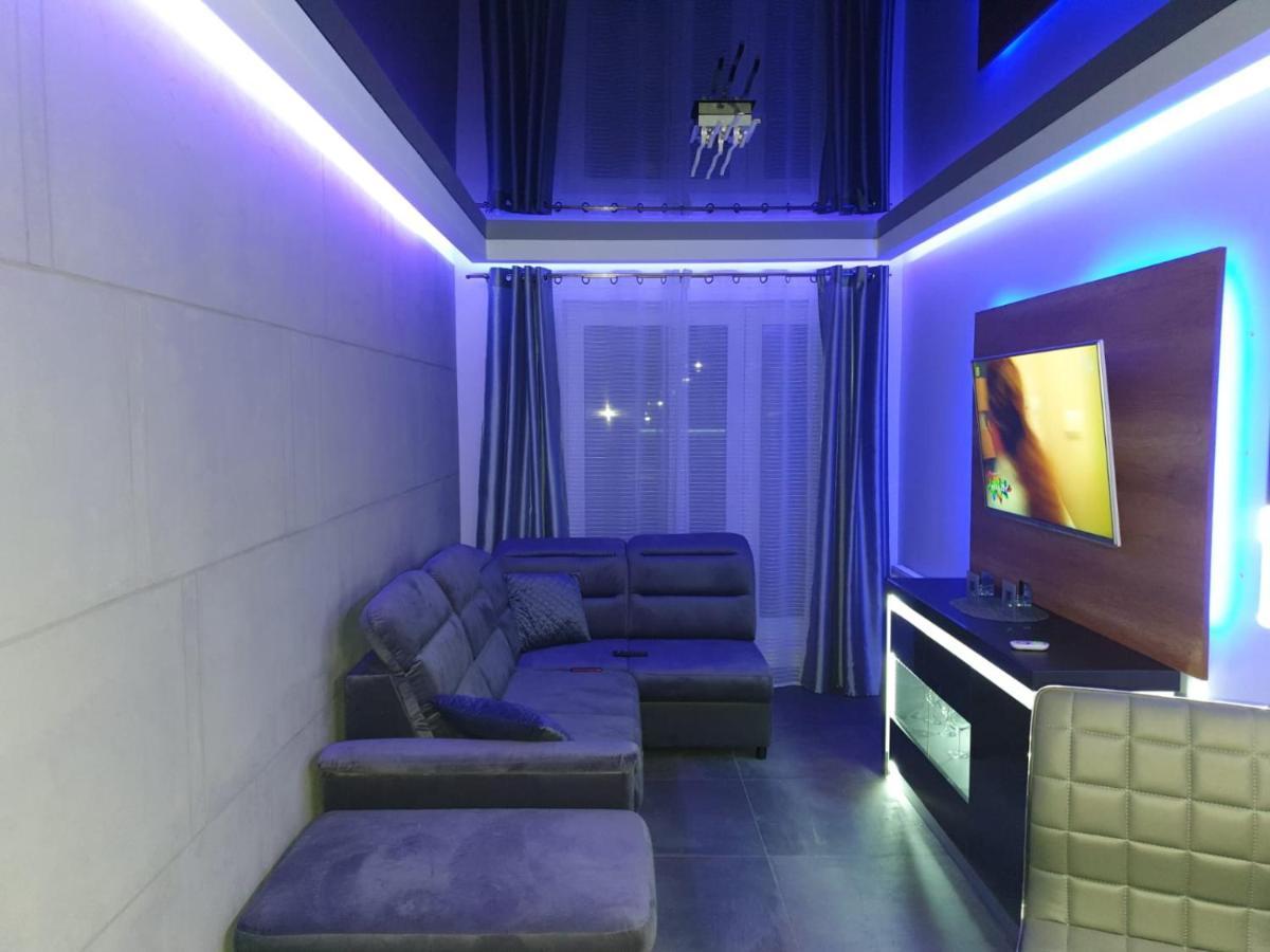 Apartament Skarbowa 1& Parking Лешно Экстерьер фото